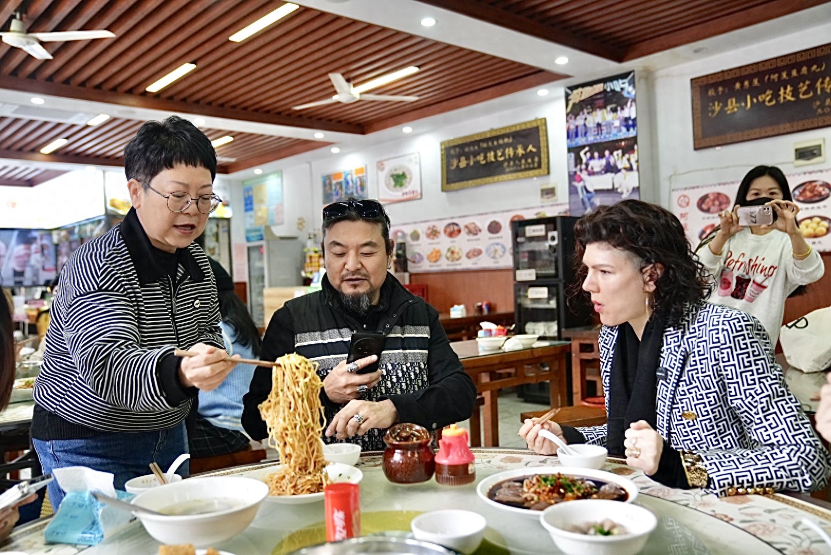 走进沙县街头巷尾的小吃店：是非遗技艺，也是实干敢拼